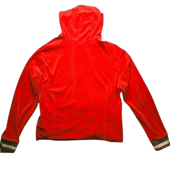 Nike Red Hoodie and Champion White Shorts Set - Picture 3 of 13